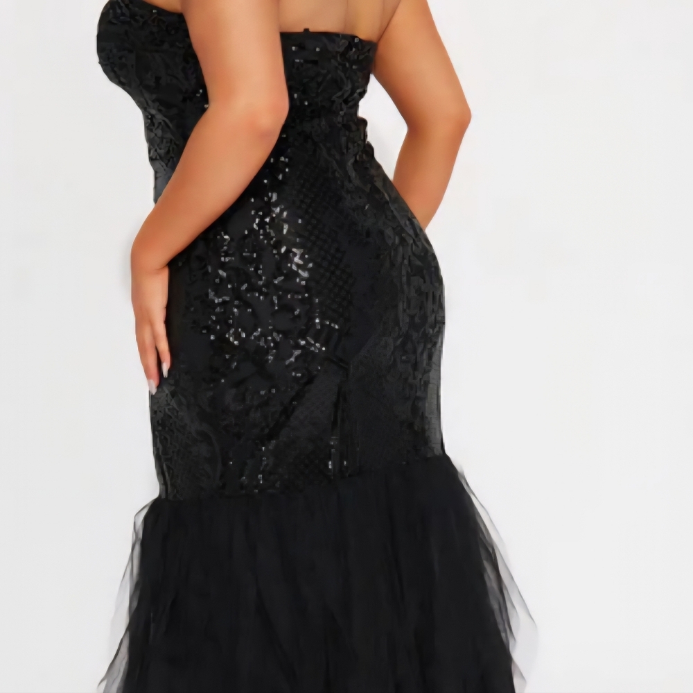 Fashion Nova Black Strapless Dress - Picture 3 of 6